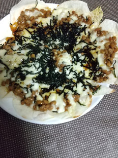 餃子の皮で納豆ピザ-レシピのメイン写真
