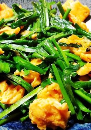 5分で超簡単!ニラ玉炒め!ズボラ飯!-レシピのメイン写真