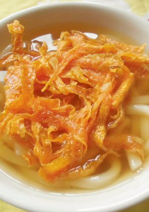 ひらひら人参のかき揚げ・うどん♪-レシピのメイン写真
