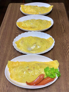 チキンライスを包んだオムライス-レシピのメイン写真