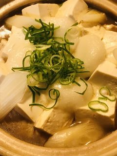 プチッと鍋●鶏肉&豆腐の煮込み餅うどん鍋-レシピのメイン写真