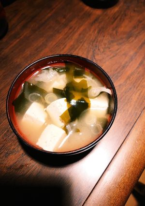 定番✩.*˚ワカメと木綿豆腐のお味噌汁-レシピのメイン写真