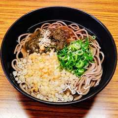รูปของ レンジで黒そば♪