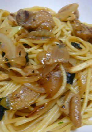 お吸い物の素で玉ねぎと鶏肉の和風パスタ♡-レシピのメイン写真