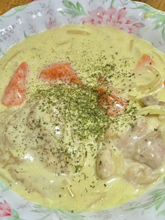カレー風味・鶏もも肉のクリーム煮-レシピのメイン写真