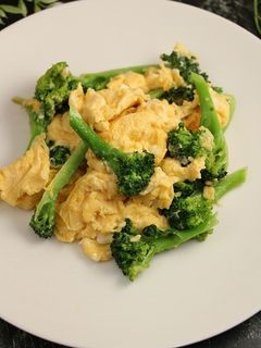 簡単!ふわたまブロッコリーの鶏がら炒め-レシピのメイン写真