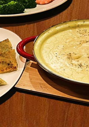 チーズイン！鶏しそ餃子のチーズフォンデュ-レシピのメイン写真