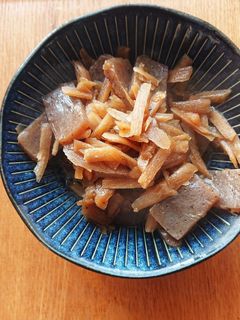 ホットクックでこんにゃくとごぼうの甘辛煮-レシピのメイン写真