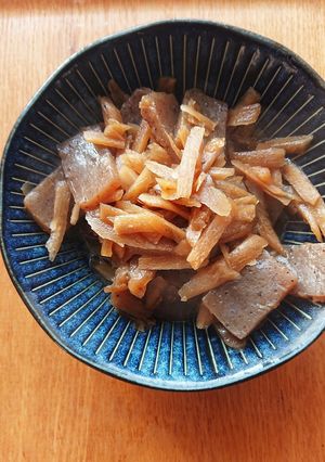 ホットクックでこんにゃくとごぼうの甘辛煮-レシピのメイン写真