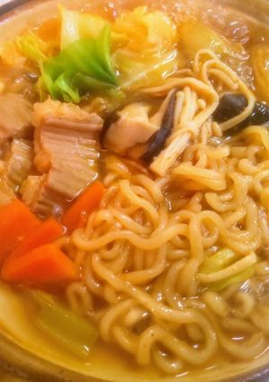 簡単で美味いチゲ鍋風もつ煮込みラーメン-レシピのメイン写真