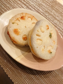 鍋用鶏団子で楽チン♪蓮根のはさみ揚げ-レシピのメイン写真