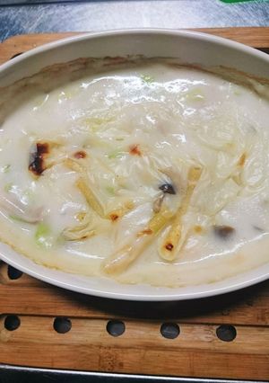 エビ、キャベツのホワイトグラタン♪♪♪-レシピのメイン写真