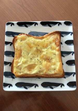 ハムのかくれんぼ！ハニーチーズトースト-レシピのメイン写真