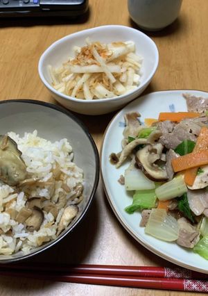 牡蠣ご飯・豚バラ白菜炒め・大根と干しエビ-レシピのメイン写真