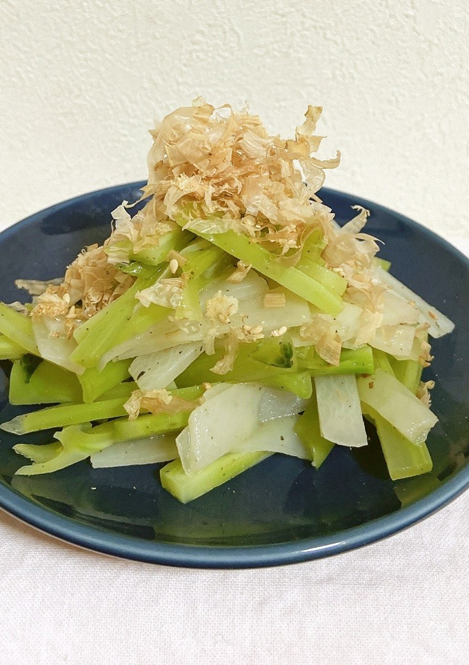 ブロッコリーの茎とだいこんの皮梅風味漬物-レシピのメイン写真