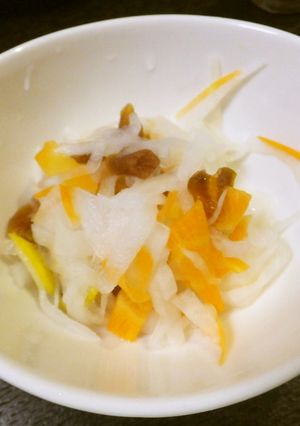 大根とニンジン、干し柿のなます≒酢の物-レシピのメイン写真
