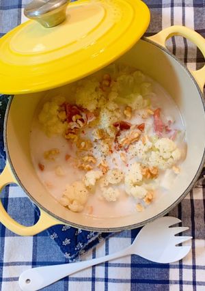 カルフラワーと生ハムのクリーム煮-レシピのメイン写真