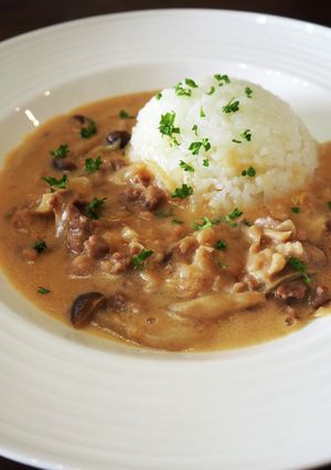 焼肉のたれでさっぱりビーフストロガノフ-レシピのメイン写真