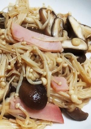 しょうゆ香る♡簡単キノコのバターソテー-レシピのメイン写真