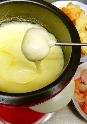 とろとろのチーズフォンデュ-レシピのメイン写真