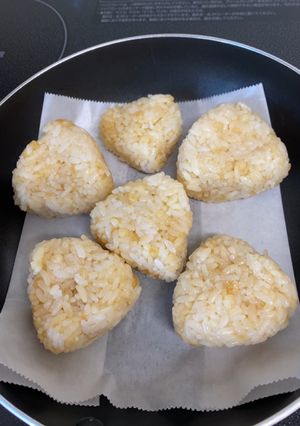 残りご飯リメイク焼き天むすにぎり-レシピのメイン写真
