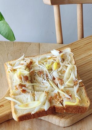 白だしで簡単☆梅ねぎバター☆朝食のパン-レシピのメイン写真