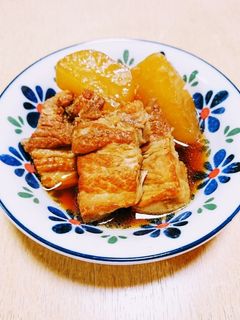 圧力鍋でトロトロ♪豚バラと大根の煮物♪-レシピのメイン写真