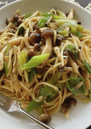 野菜たっぷり☆シメジ☆白ネギのパスタ-レシピのメイン写真
