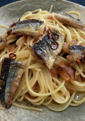秋刀魚と梅のパスタ-レシピのメイン写真