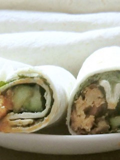 鯖缶ときゅうりのトルティーヤおつまみ-レシピのメイン写真