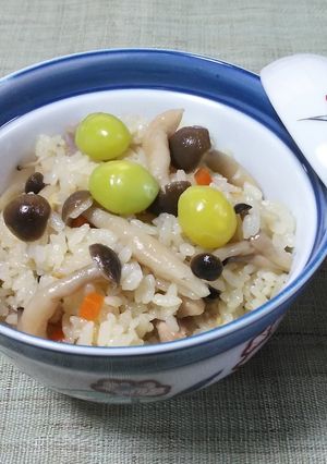 しめじが主役・炊き込みご飯-レシピのメイン写真