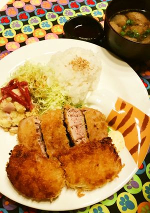 肉々しいマグロカツと甘々玉ねぎカツ定食-レシピのメイン写真