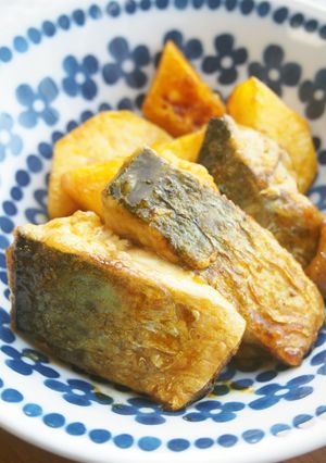 サバとさつま芋のカレー粉照り焼き♪-レシピのメイン写真