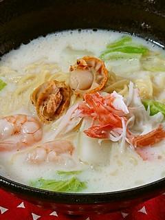 【美人レシピ】ミルクシーフードラーメン-レシピのメイン写真