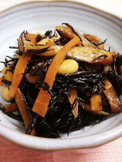 ひじきの煮物(&手作り大豆の水煮)-レシピのメイン写真