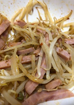 簡単☆レンジでもやしと焼豚のあえ物-レシピのメイン写真