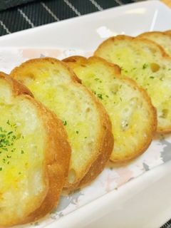 簡単ガーリックトースト♬-レシピのメイン写真