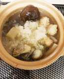 冷凍牡蠣とササミ団子のヘルシーみぞれ鍋