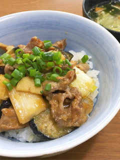 味噌でガッツリ!茄子と豚のスタミナ丼-レシピのメイン写真