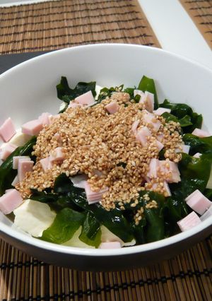 豆腐とワカメのゴマサラダ-レシピのメイン写真