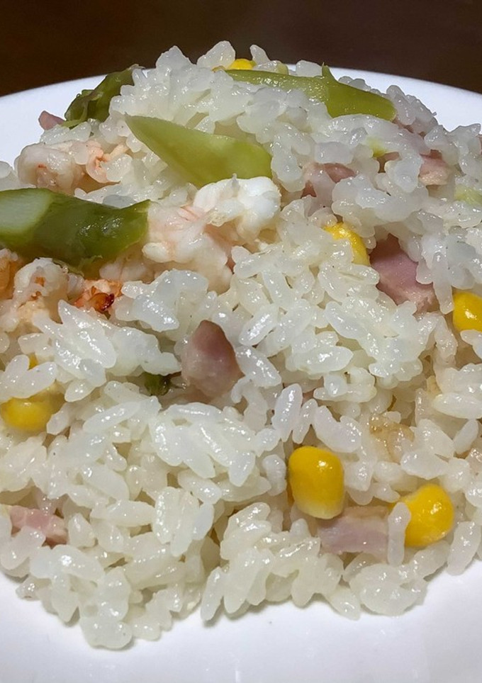 エビとアスパラガスの洋風炊き込みご飯♪-レシピのメイン写真