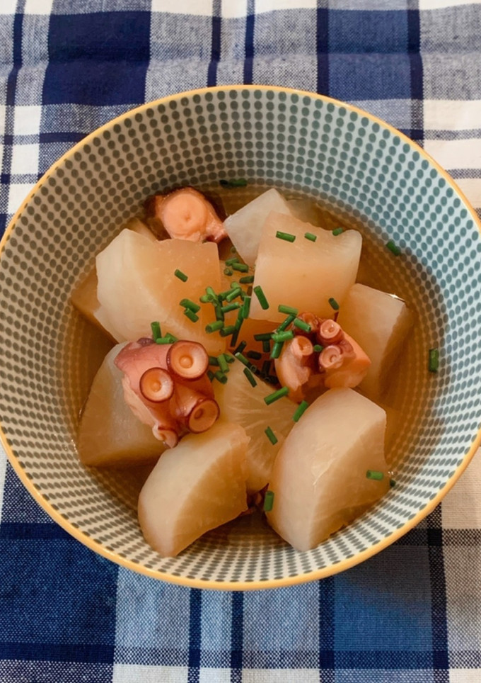 大根とタコの桜色煮-レシピのメイン写真