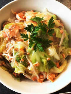 塩鮭と野菜たっぷりちゃんちゃん丼-レシピのメイン写真