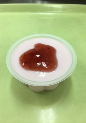 【保育園給食】いちごババロア-レシピのメイン写真