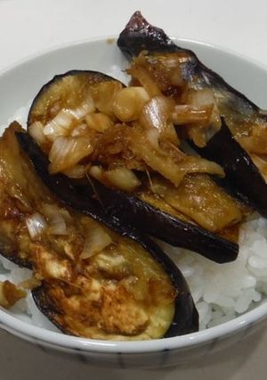 ナスのネギ生姜焼き丼-レシピのメイン写真