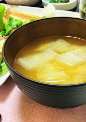 シンプルな白菜のお味噌汁-レシピのメイン写真