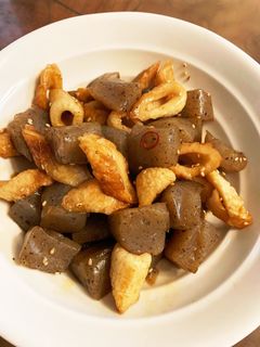 こんにゃくと竹輪の甘辛炒め-レシピのメイン写真