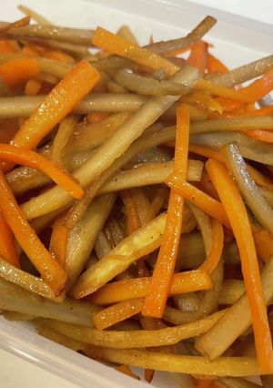 炒めるピリ辛バリバリ食感きんぴらごぼう-レシピのメイン写真