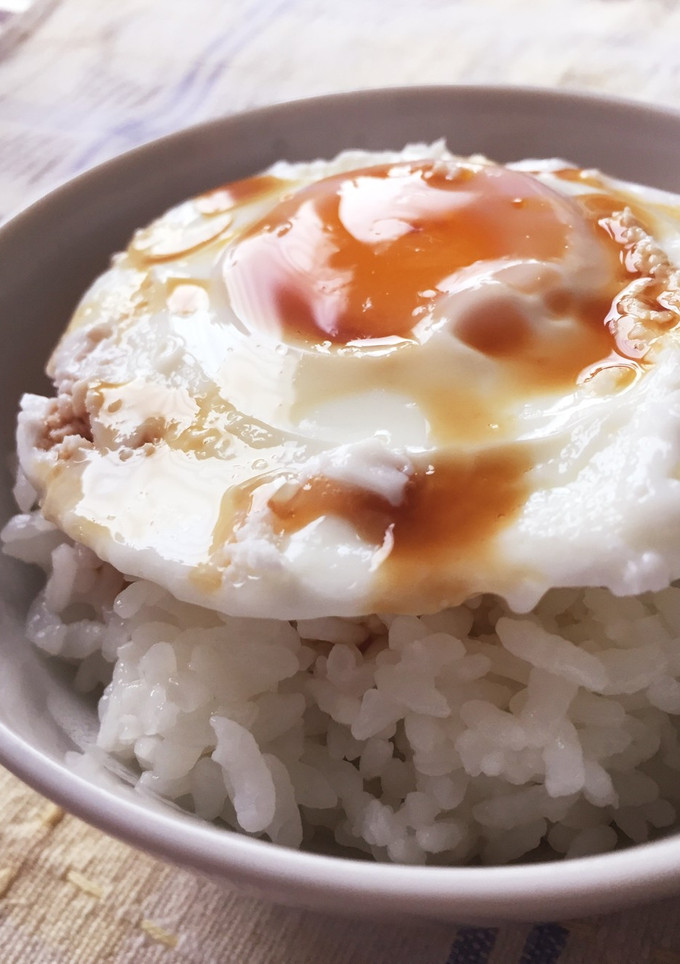 超簡単！ずぼらの美味しい目玉焼き丼♪-レシピのメイン写真