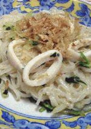 秋田名産、魚塩汁（しょっつる）の稲庭焼きうどん-レシピのメイン写真